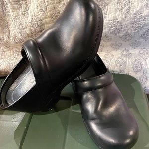 Dansko nurse shoes